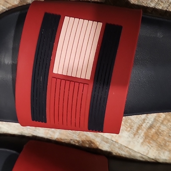Tommy Hilfiger Red and Black Slides - Picture 3 of 5